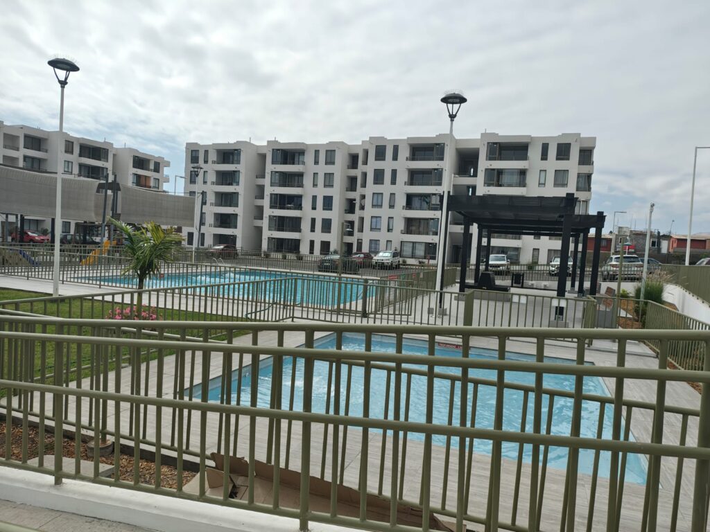 Se arrienda departamento (nuevo), detrás del jumbo norte, en la ciudad de Antofagasta.