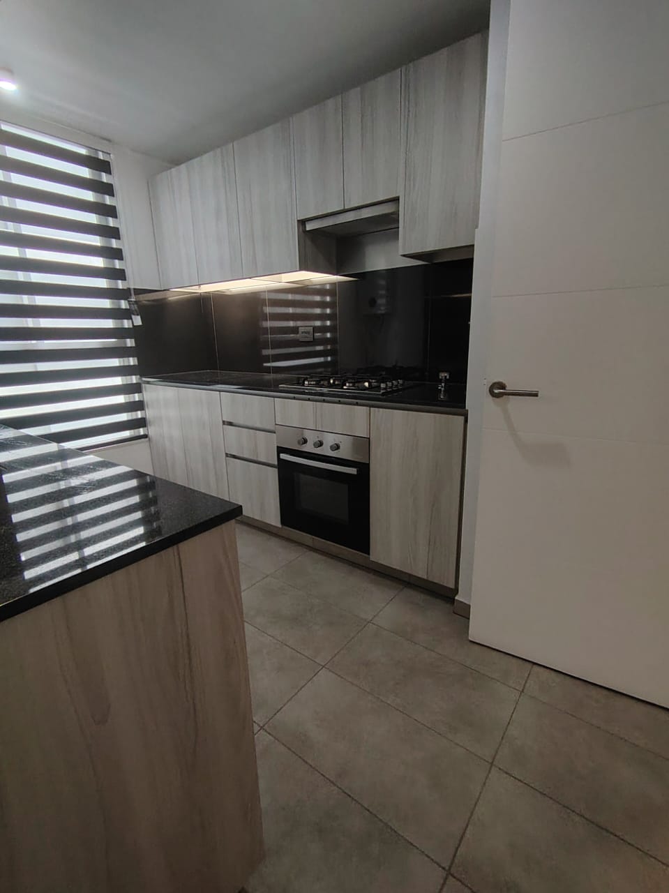 Se arrienda amplio Departamento, Edificio los Alerces