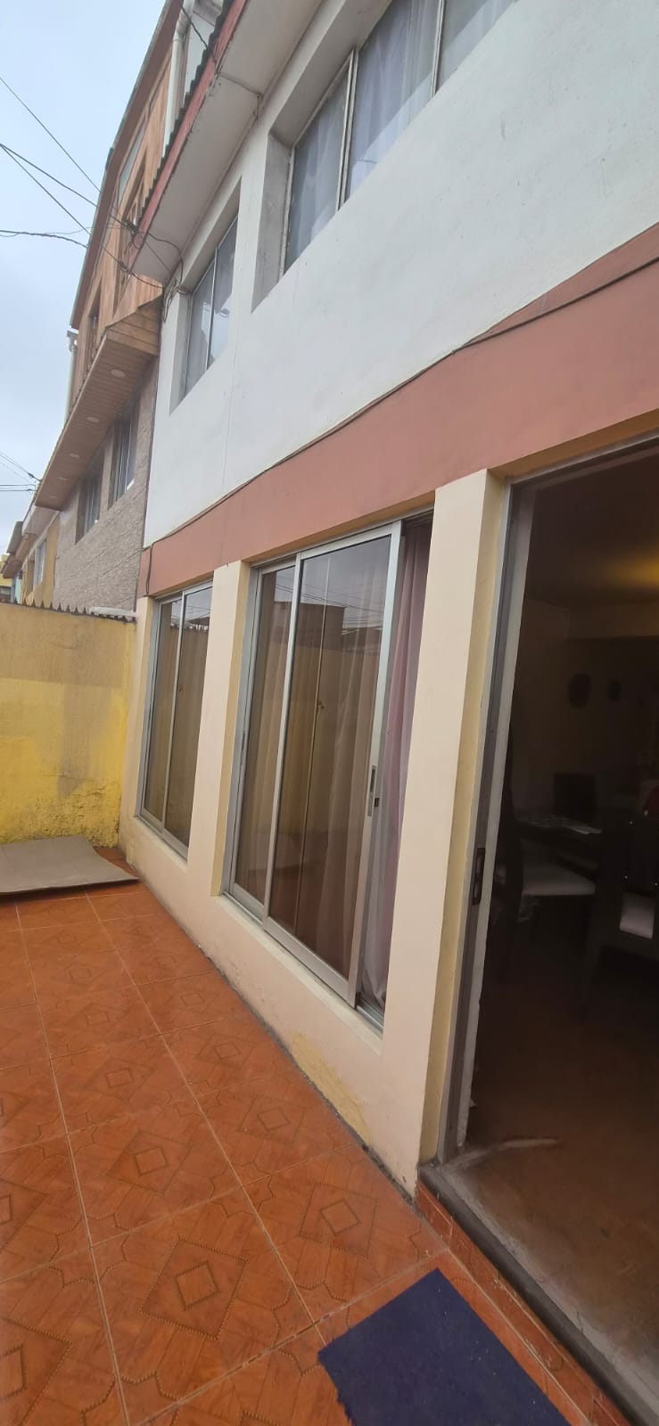 Se vende casa ubicada en pasaje Lorenzo Arenas con Juan Bolivar, población Gabriela Mistral, sector norte de Antofagasta.